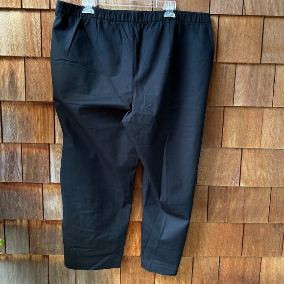 Like New Eileen Fisher Black Cotton Elastic Waist Crop Pants in Women's 1X - Picture 4 of 6